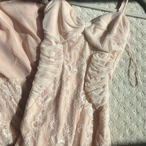 Windsor lace dress